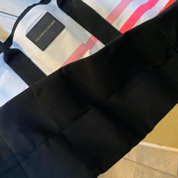 NWOT Victoria Secret Weekender Tote Bag - Picture 5 of 5